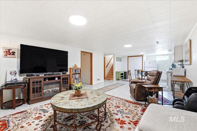 6710 W Ustick, Boise, ID 83704