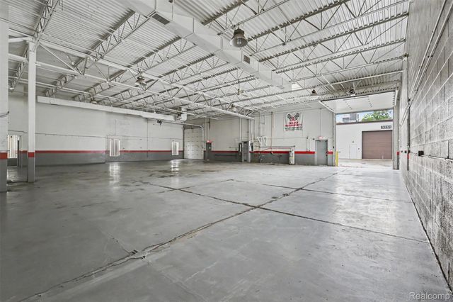 3241 S Gulley Road, Dearborn, MI 48124