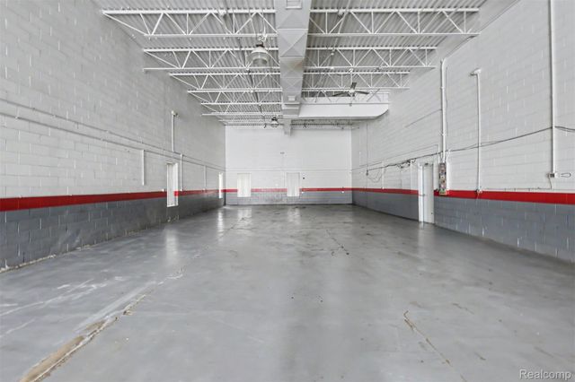 3241 S Gulley Road, Dearborn, MI 48124