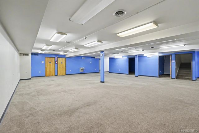 3241 S Gulley Road, Dearborn, MI 48124