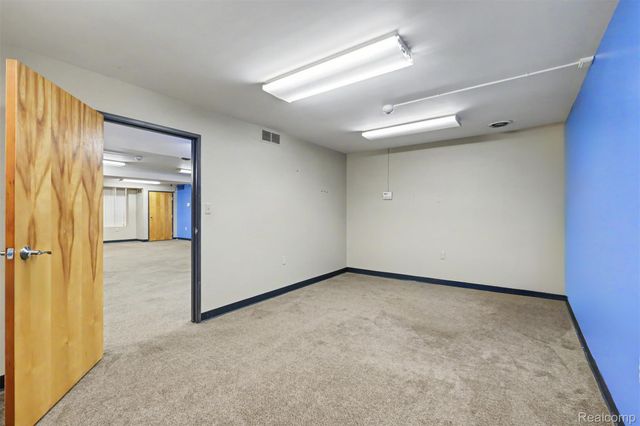 3241 S Gulley Road, Dearborn, MI 48124