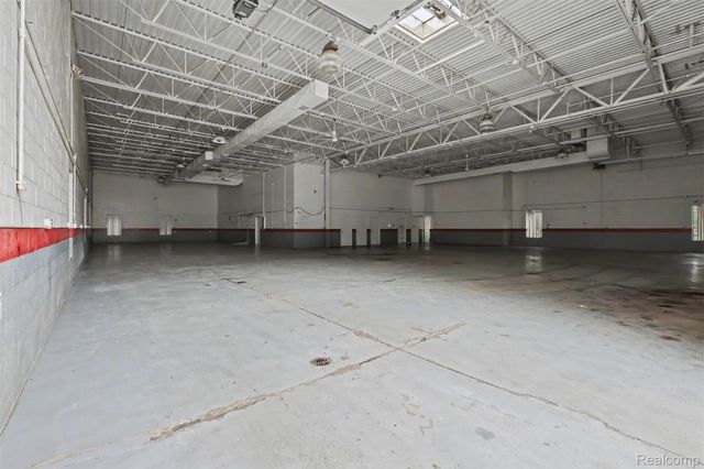 3241 S Gulley Road, Dearborn, MI 48124