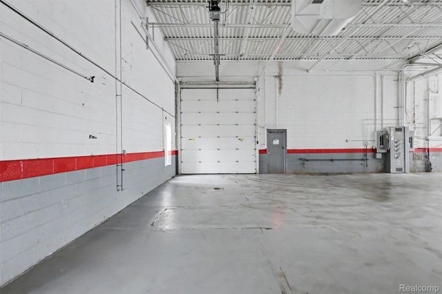 3241 S Gulley Road, Dearborn, MI 48124