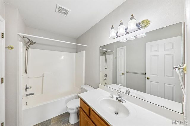 409 Hartman Lane, Waterloo, IL 62298