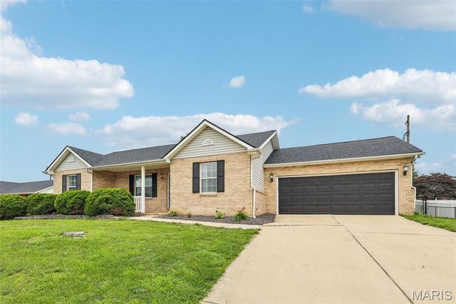 409 Hartman Lane, Waterloo, IL 62298