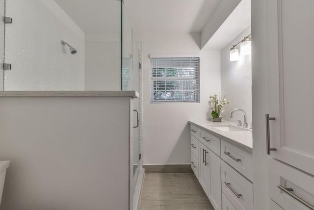 5470 Darnell Street, Houston, TX 77096