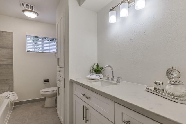 5470 Darnell Street, Houston, TX 77096