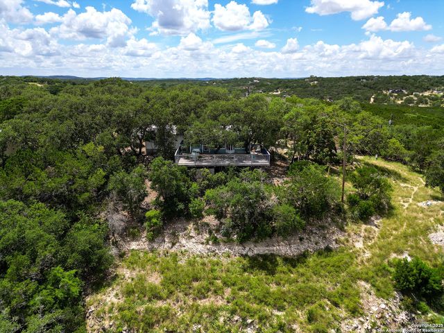 224 Paradise, Lakehills, TX 78063