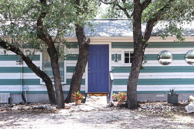 224 Paradise, Lakehills, TX 78063