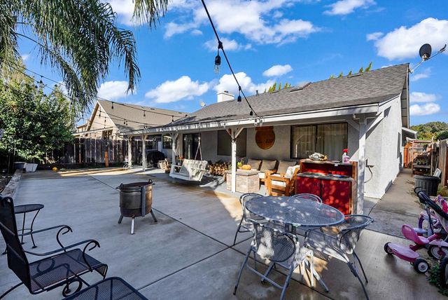 2117 Norik Dr, Modesto, CA 95355