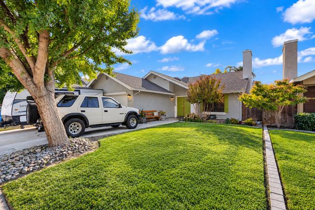 2117 Norik Dr, Modesto, CA 95355