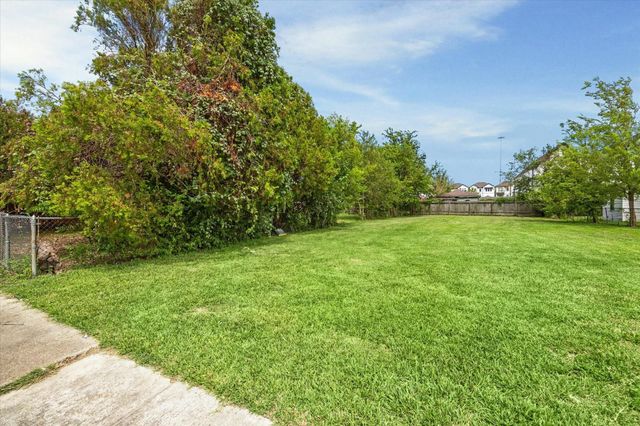 4427 Providence, Houston, TX 77020