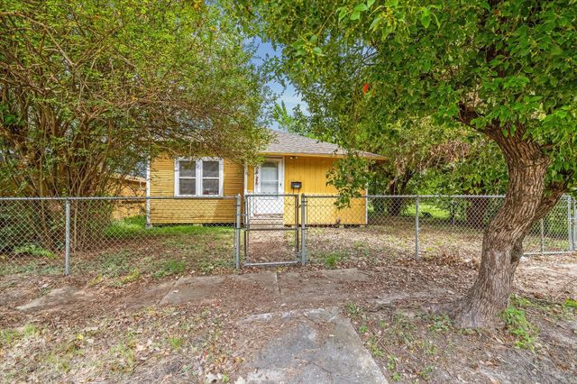 4427 Providence, Houston, TX 77020