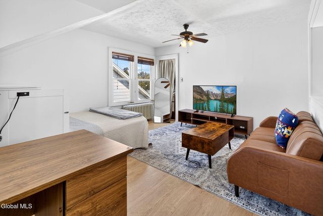 53 Fleetwood Avenue, Albany, NY 12208