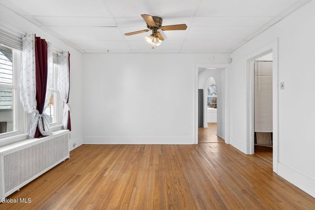 53 Fleetwood Avenue, Albany, NY 12208