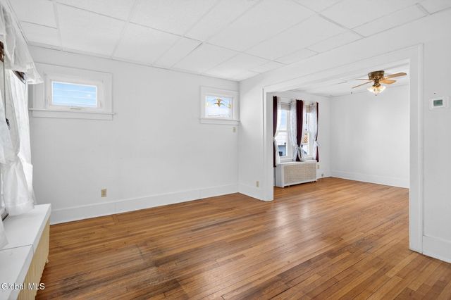 53 Fleetwood Avenue, Albany, NY 12208