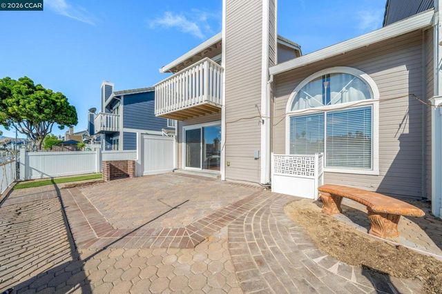 266 Heron Dr, Pittsburg, CA 94565