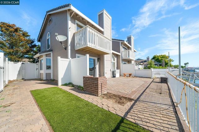 266 Heron Dr, Pittsburg, CA 94565