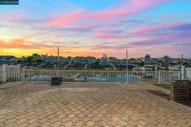 266 Heron Dr, Pittsburg, CA 94565