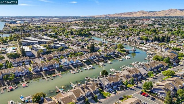 266 Heron Dr, Pittsburg, CA 94565