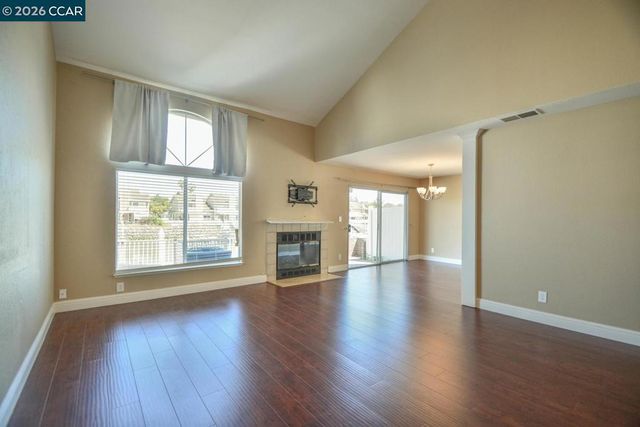 266 Heron Dr, Pittsburg, CA 94565