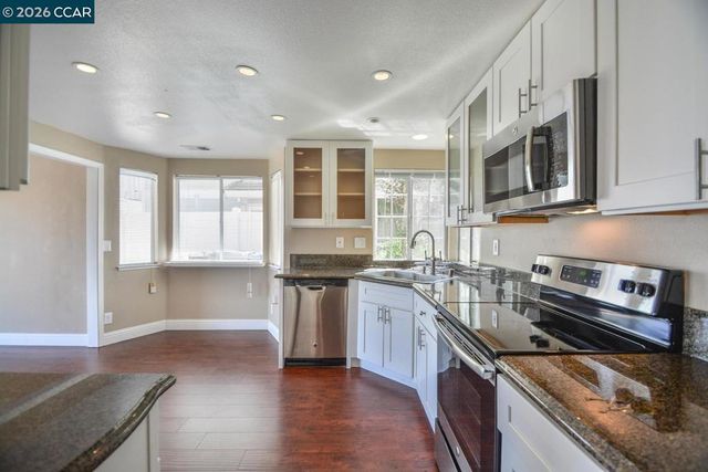 266 Heron Dr, Pittsburg, CA 94565