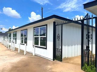 4305 Phlox Street 8A, Houston, TX 77051