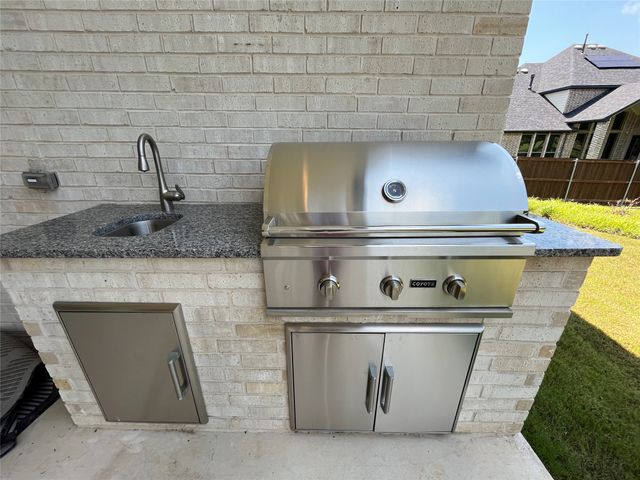 2403 Royal Dove Lane, Mansfield, TX 76063