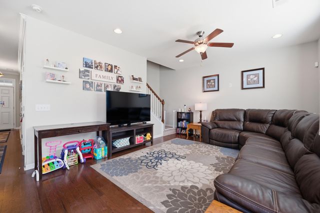 8120 Ronda Drive, Charleston, SC 29406