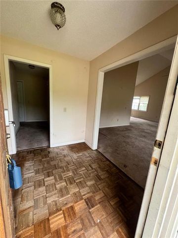 148 River Ridge Drive, Carrollton, GA 30117