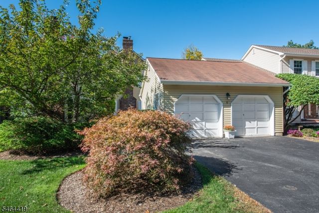 8 Birdseye Cir, Wayne Twp., NJ 07470