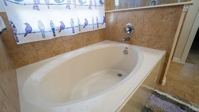 9915 Blissfull Valley Lane, Tomball, TX 77375