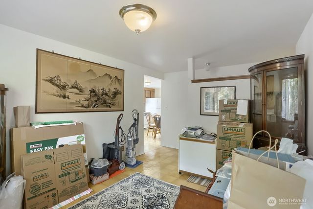16719 3rd Avenue NE, Shoreline, WA 98155