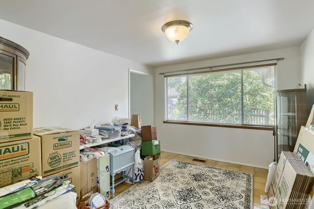 16719 3rd Avenue NE, Shoreline, WA 98155