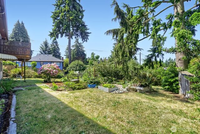 16719 3rd Avenue NE, Shoreline, WA 98155