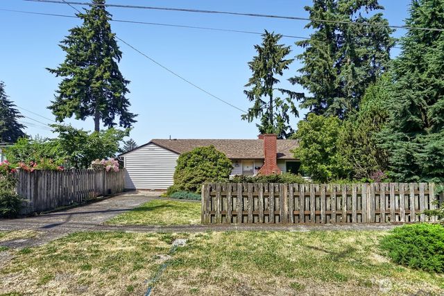 16719 3rd Avenue NE, Shoreline, WA 98155