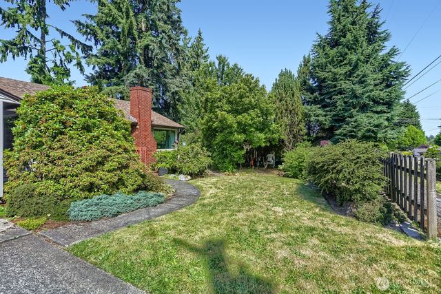 16719 3rd Avenue NE, Shoreline, WA 98155