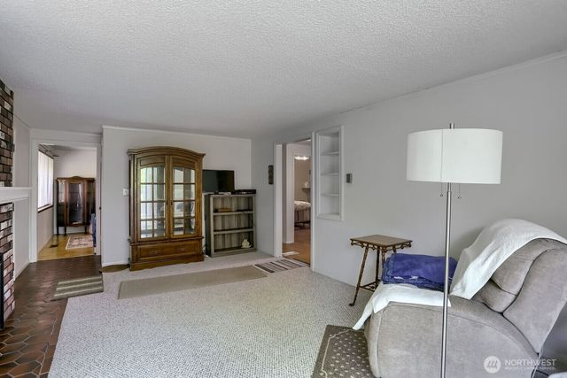 16719 3rd Avenue NE, Shoreline, WA 98155