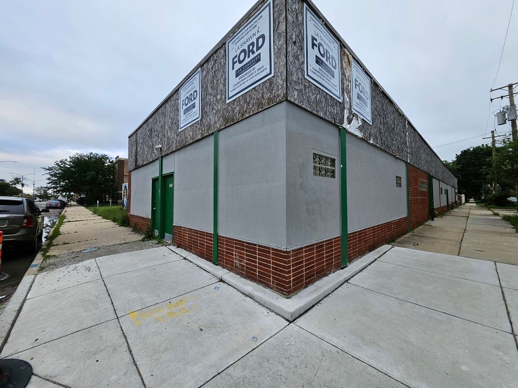 335 N Mason Avenue 1-8, Chicago, IL 60644