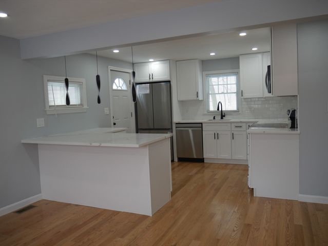 54 Harris Rd, Lynn, MA 01904