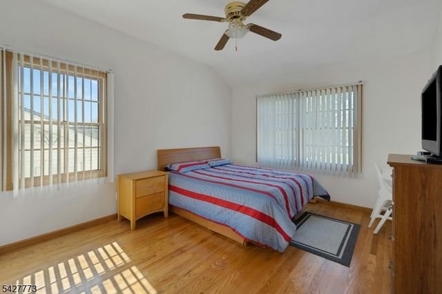 80 Longview Ave, Parsippany-troy Hills Twp., NJ 07034