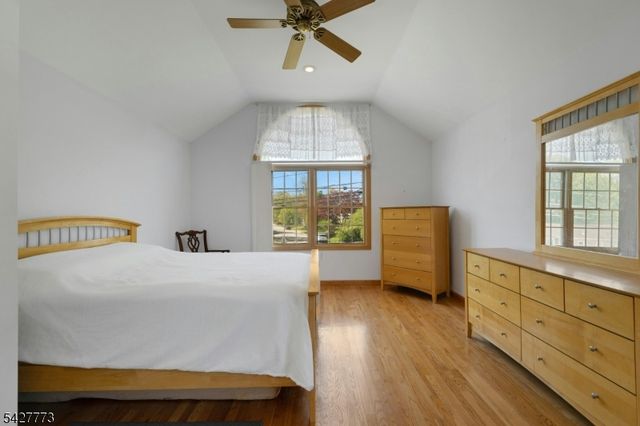 80 Longview Ave, Parsippany-troy Hills Twp., NJ 07034