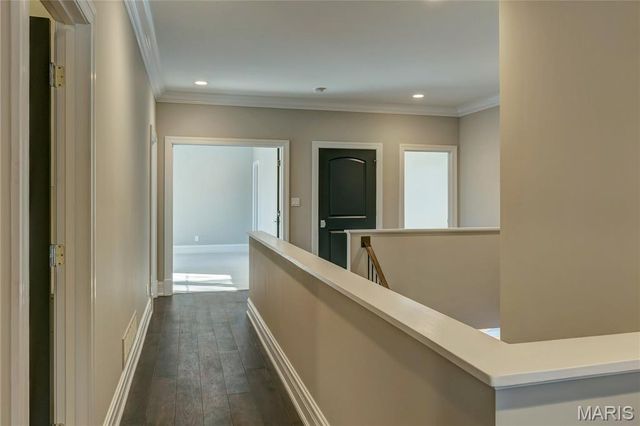 184 Brooktrail Court, Creve Coeur, MO 63141