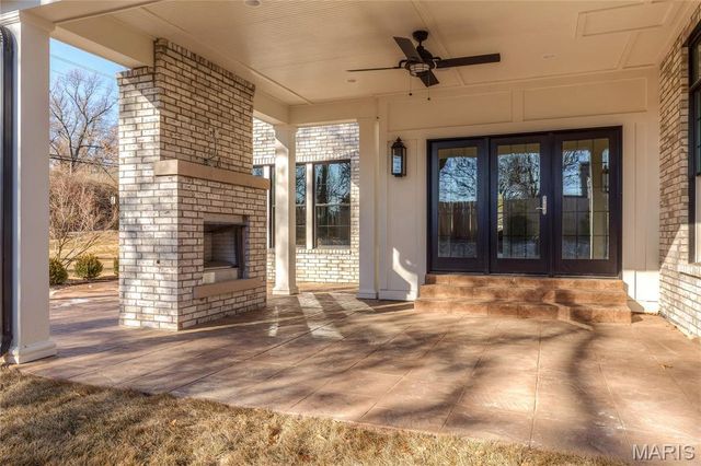 184 Brooktrail Court, Creve Coeur, MO 63141