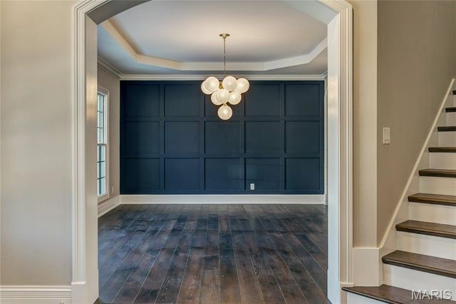 184 Brooktrail Court, Creve Coeur, MO 63141