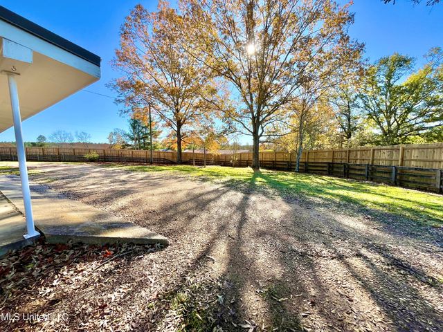 7096 Highway 28, Hazlehurst, MS 39083