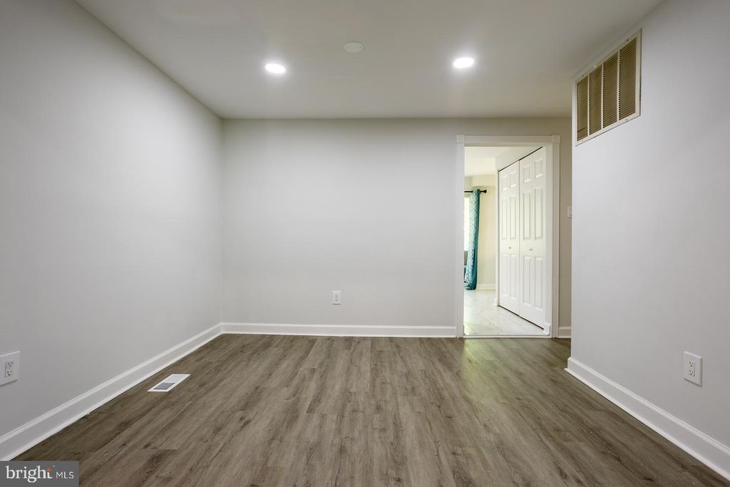 Image 12 of property listing at 6526 QUIET HOURS, Columbia, MD 21045