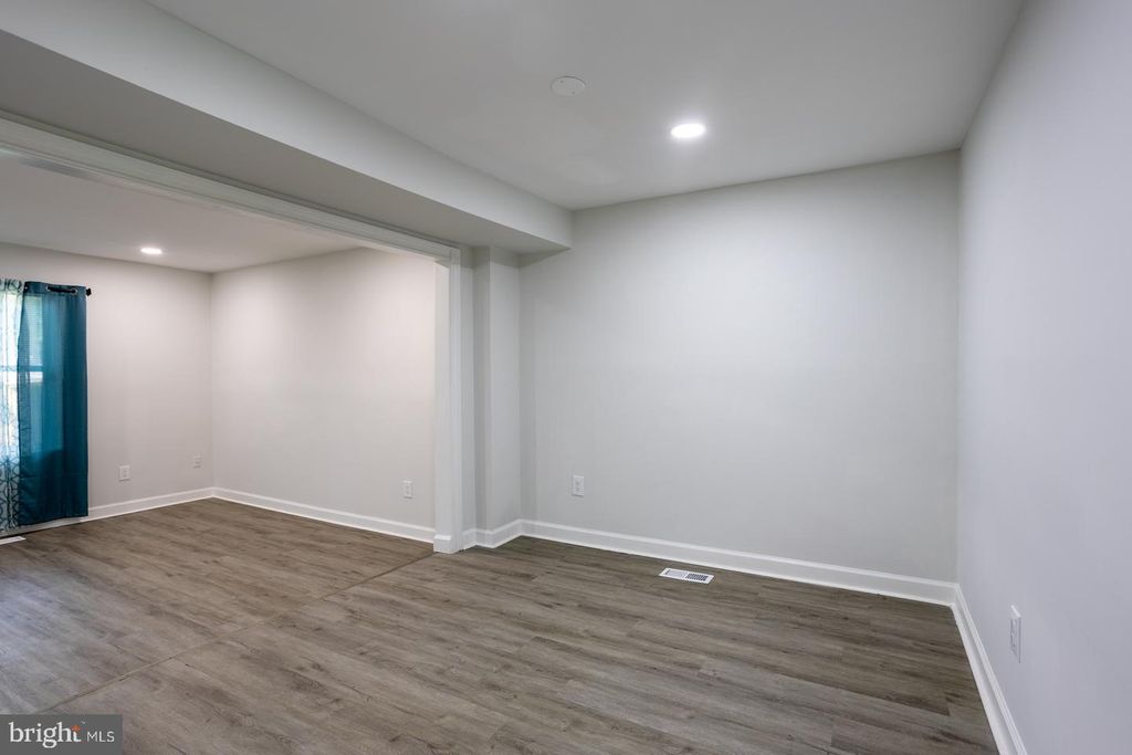 Image 16 of property listing at 6526 QUIET HOURS, Columbia, MD 21045