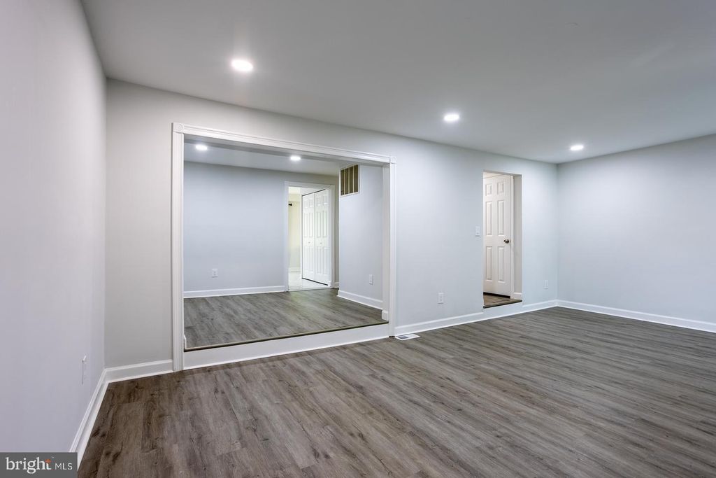 Image 18 of property listing at 6526 QUIET HOURS, Columbia, MD 21045