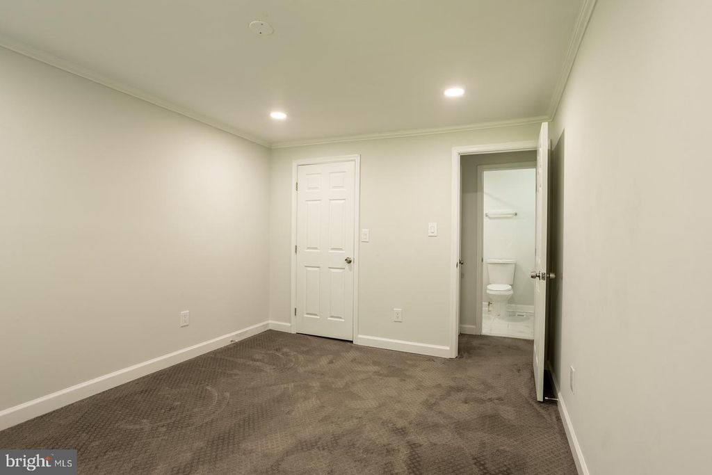 Image 25 of property listing at 6526 QUIET HOURS, Columbia, MD 21045